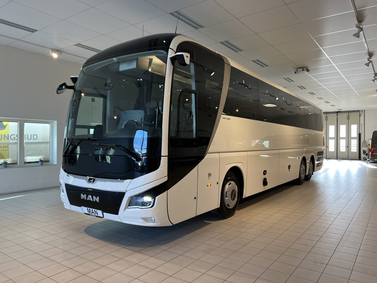 MAN Lions Coach R09 Euro 6E (Dark Edition) - 长途客车:图3 MAN Lions Coach R09 Euro 6E (Dark Edition) - 长途客车:图3