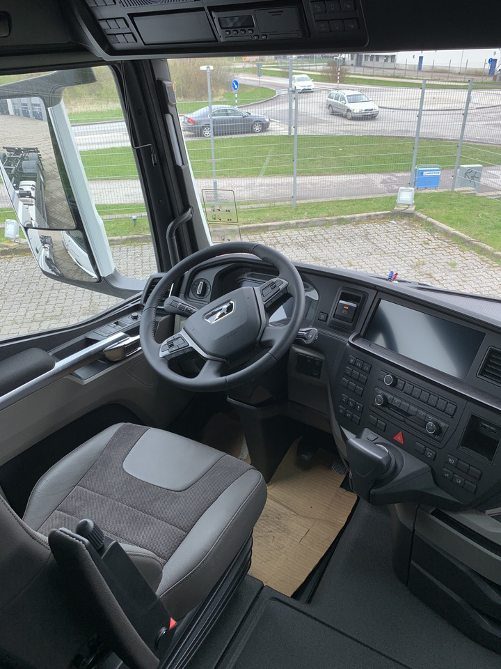 牵引车 MAN TGX 28.520 6×2-2 Dragbil：图7