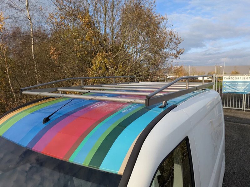 Fiat Doblò Cargo 1.4 T-Jet Natural Power - 紧凑型面包车:图4 Fiat Doblò Cargo 1.4 T-Jet Natural Power - 紧凑型面包车:图4