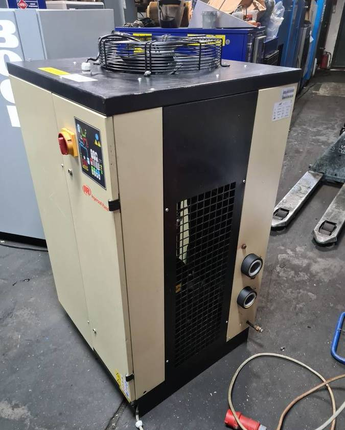 Osuszacz ziębniczy INGERSOLL RAND 13m3 - 食品机械:图4 Osuszacz ziębniczy INGERSOLL RAND 13m3 - 食品机械:图4
