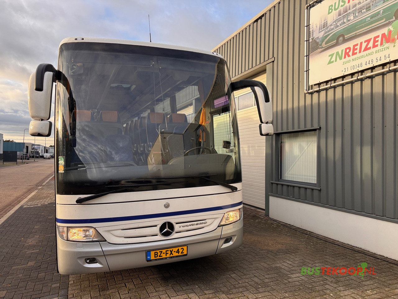 Mercedes Tourismo 16 RHD-M 57 Pl. - 长途客车:图2 Mercedes Tourismo 16 RHD-M 57 Pl. - 长途客车:图2