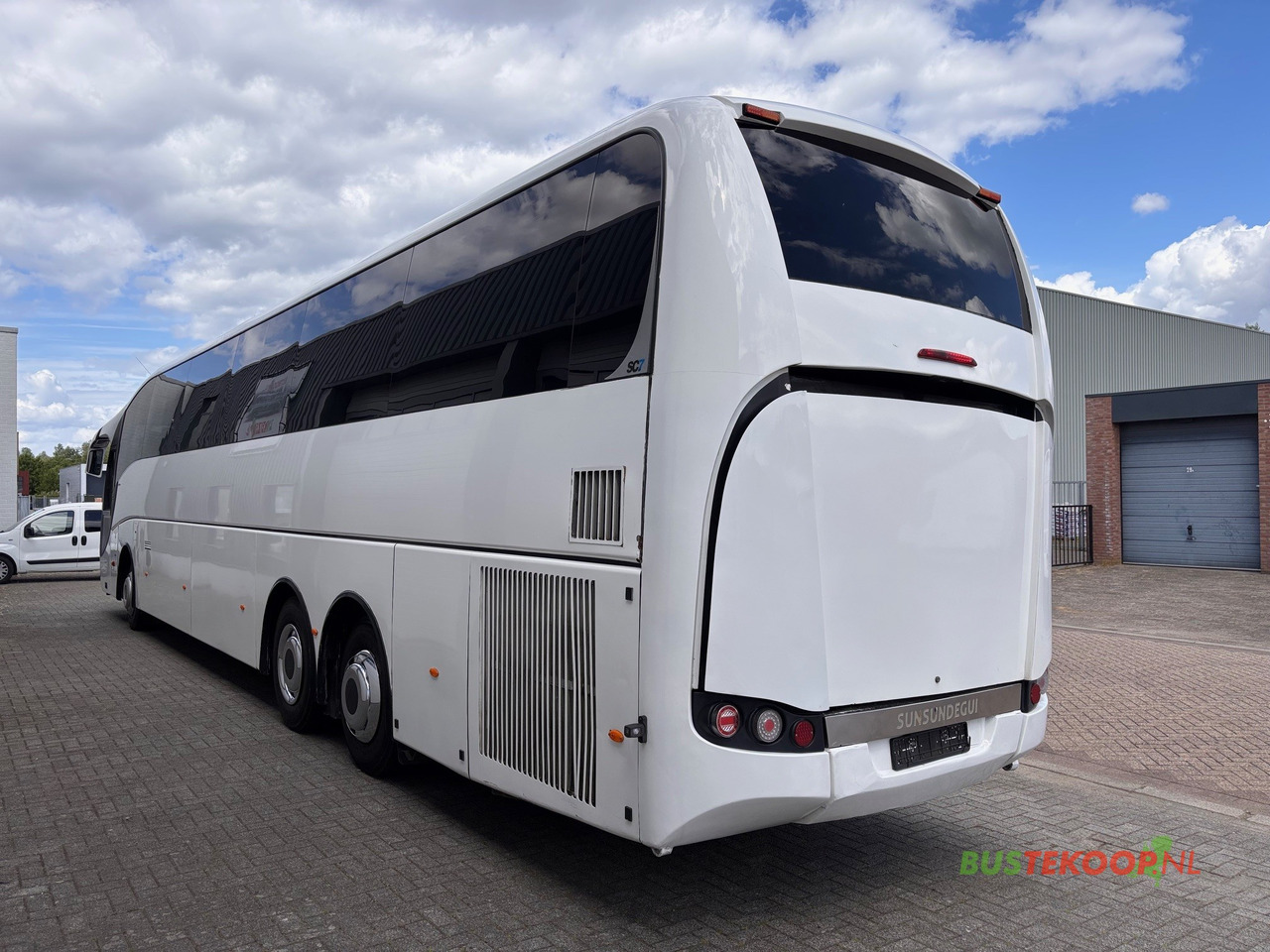 Volvo B11R SUNSUNDEGUI SC7, Euro 6. - 长途客车:图4 Volvo B11R SUNSUNDEGUI SC7, Euro 6. - 长途客车:图4
