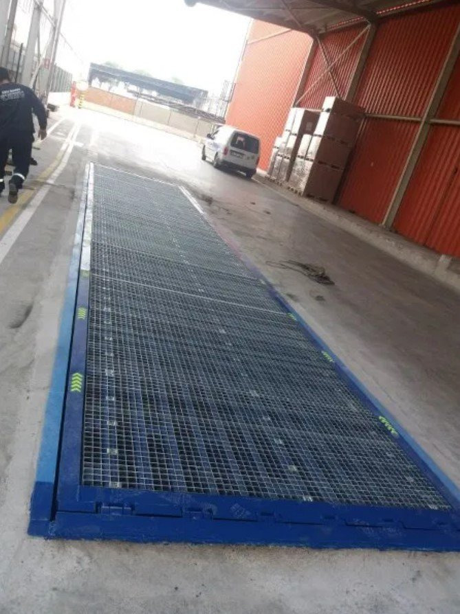 Embeded loading ramp-Buried loading ramp with tilting lip.AZ RAMP-EASY ST-8T - 装载坡道:图5 Embeded loading ramp-Buried loading ramp with tilting lip.AZ RAMP-EASY ST-8T - 装载坡道:图5