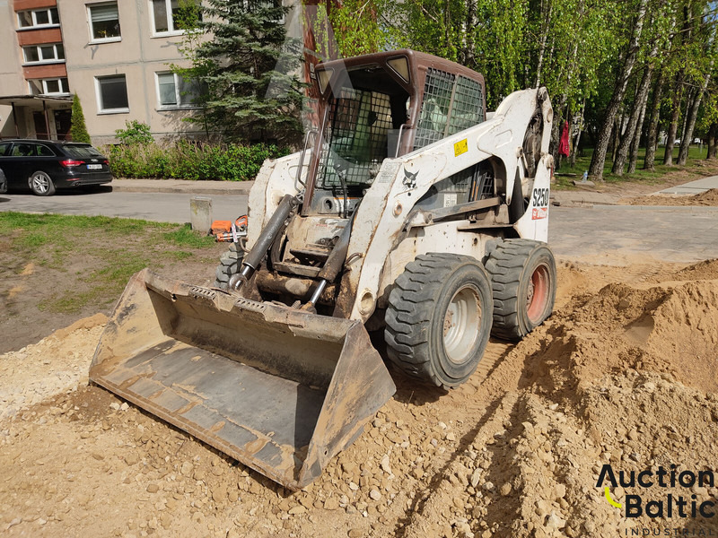 Bobcat S 250 - 滑移装载机:图1 Bobcat S 250 - 滑移装载机:图1