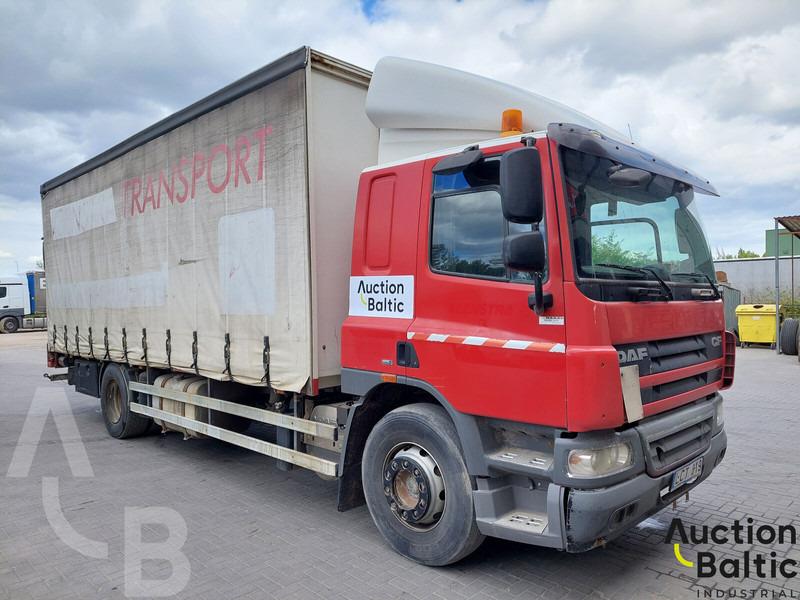 DAF FA CF75 - 侧帘卡车:图2 DAF FA CF75 - 侧帘卡车:图2