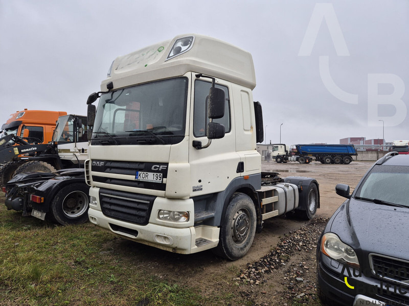 DAF FTCF85.410T - 牵引车:图1 DAF FTCF85.410T - 牵引车:图1