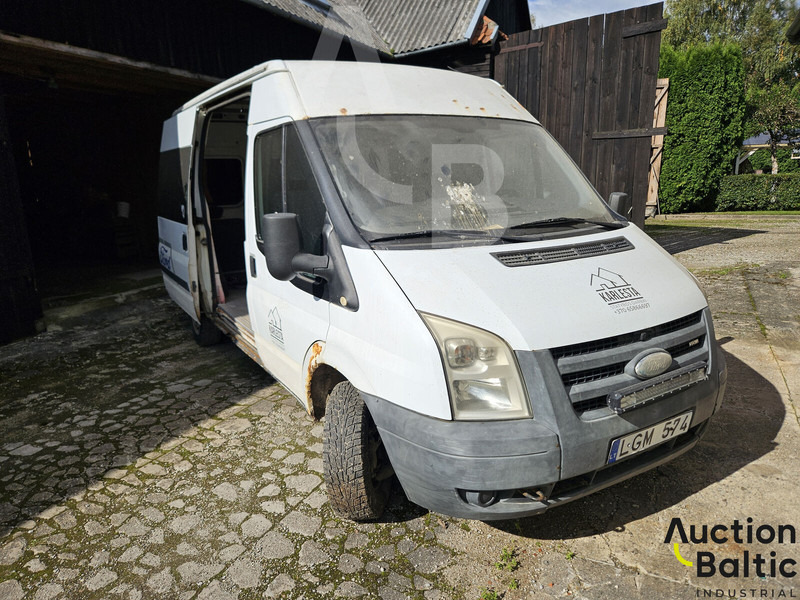 Ford Transit - 紧凑型面包车:图2 Ford Transit - 紧凑型面包车:图2
