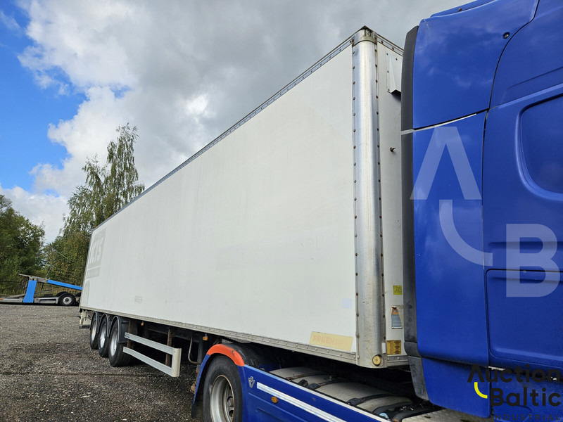 Fruehauf T39 - 侧帘半拖车:图1 Fruehauf T39 - 侧帘半拖车:图1