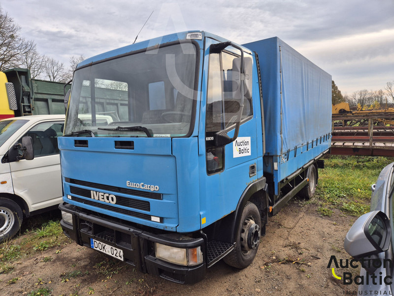 Iveco 65E10 - 侧帘卡车:图1 Iveco 65E10 - 侧帘卡车:图1