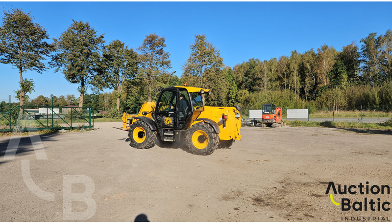JCB 536-70 Agri Xtra - 伸缩臂叉装车:图5 JCB 536-70 Agri Xtra - 伸缩臂叉装车:图5