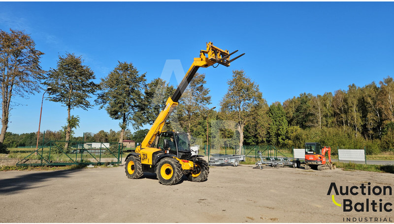 JCB 536-70 Agri Xtra - 伸缩臂叉装车:图1 JCB 536-70 Agri Xtra - 伸缩臂叉装车:图1