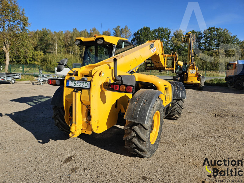 JCB 536-70 Agri Xtra - 伸缩臂叉装车:图4 JCB 536-70 Agri Xtra - 伸缩臂叉装车:图4