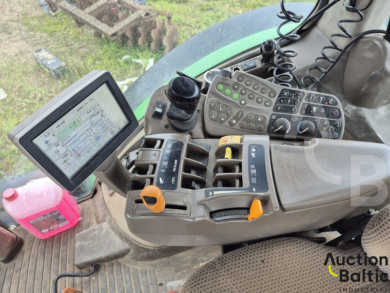 拖拉机 John Deere 7280 R:图7 拖拉机 John Deere 7280 R:图7