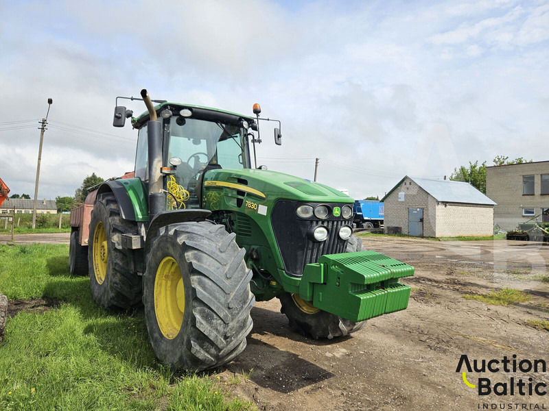 John Deere 7830 - 拖拉机:图2 John Deere 7830 - 拖拉机:图2