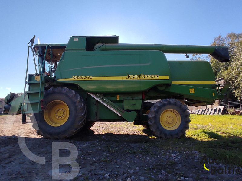 John Deere 9450 - 联合收割机:图5 John Deere 9450 - 联合收割机:图5
