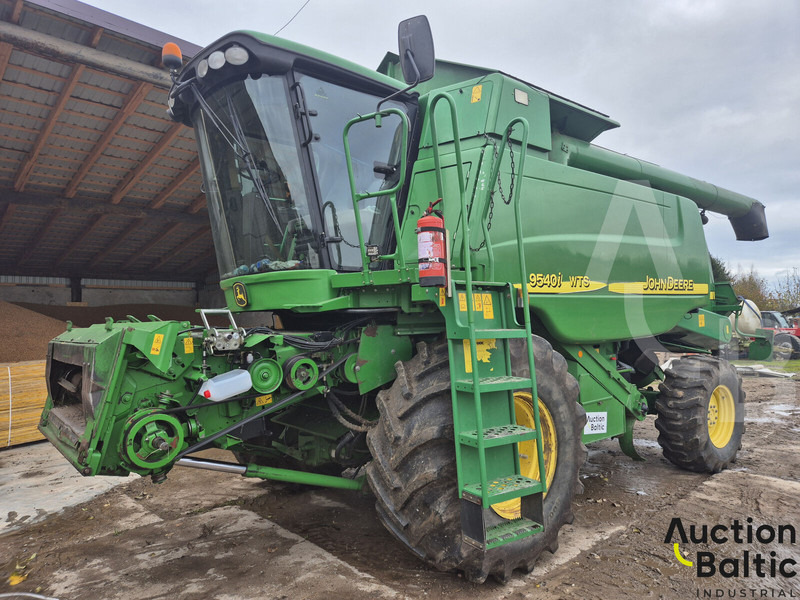 John Deere 9540 - 联合收割机:图1 John Deere 9540 - 联合收割机:图1