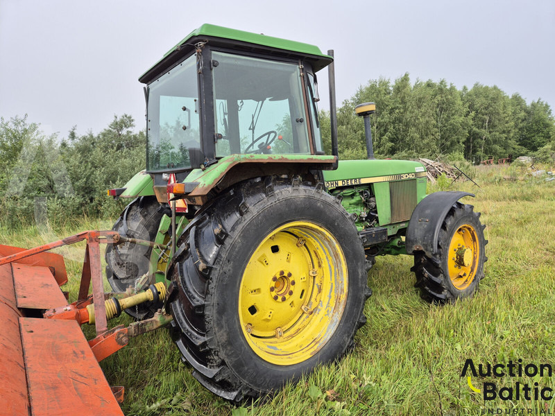 John Deere MFWD - 拖拉机:图5 John Deere MFWD - 拖拉机:图5