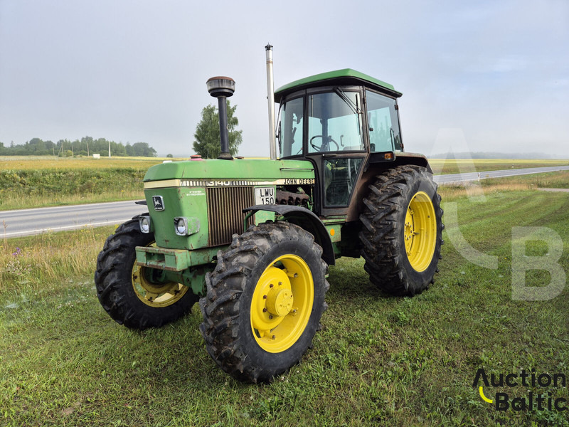 John Deere MFWD - 拖拉机:图1 John Deere MFWD - 拖拉机:图1
