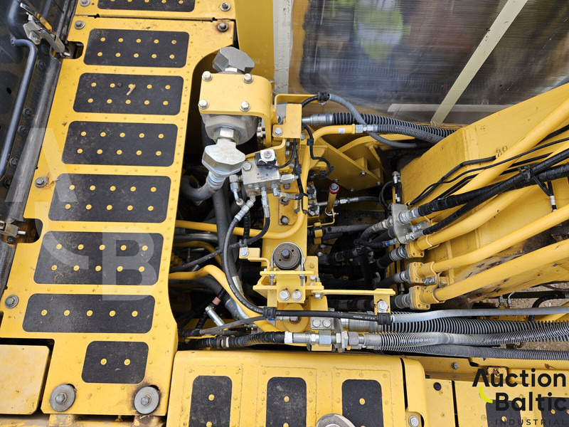 履带式挖掘机 Komatsu PC210LC-11：图13