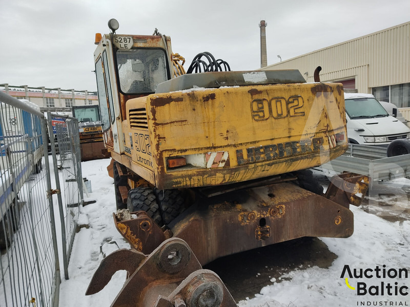 Liebherr 902 Litronic - 轮式挖掘机:图4 Liebherr 902 Litronic - 轮式挖掘机:图4