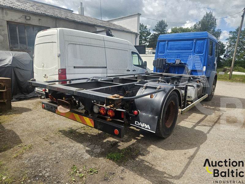 MAN 18.225 - 驾驶室底盘卡车:图3 MAN 18.225 - 驾驶室底盘卡车:图3