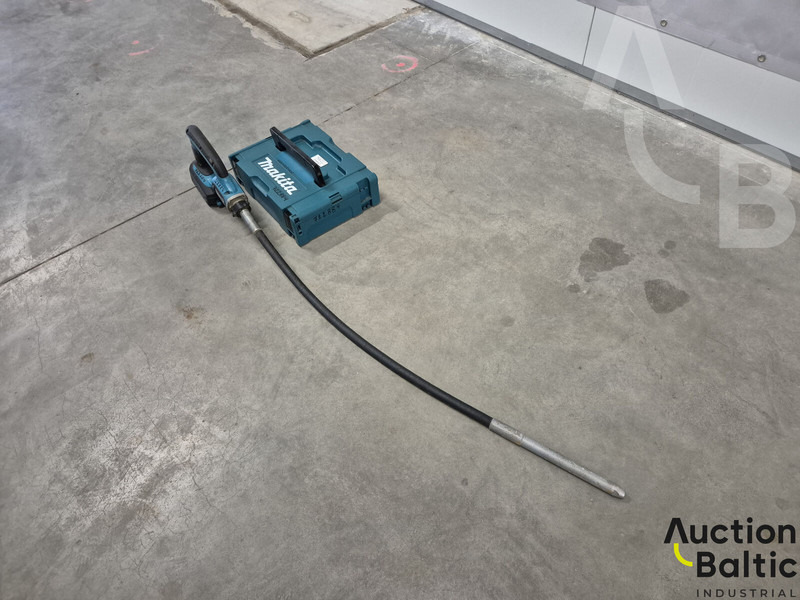 Makita DVR450 - 建筑机械:图2 Makita DVR450 - 建筑机械:图2
