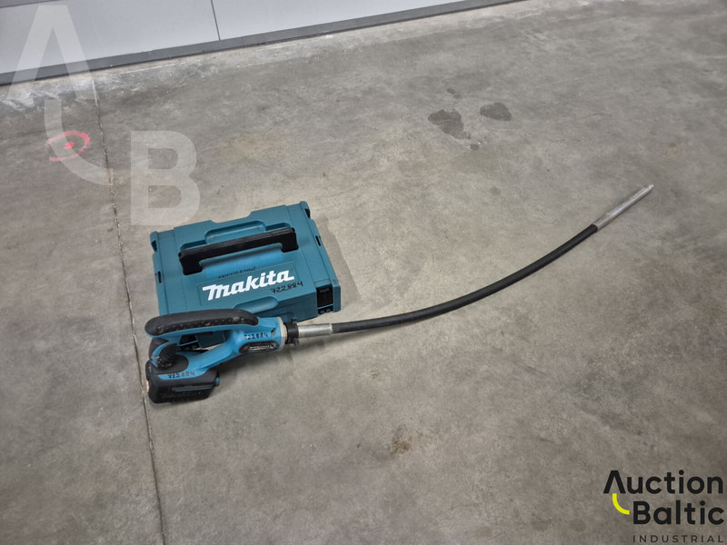Makita DVR450 - 建筑机械:图1 Makita DVR450 - 建筑机械:图1