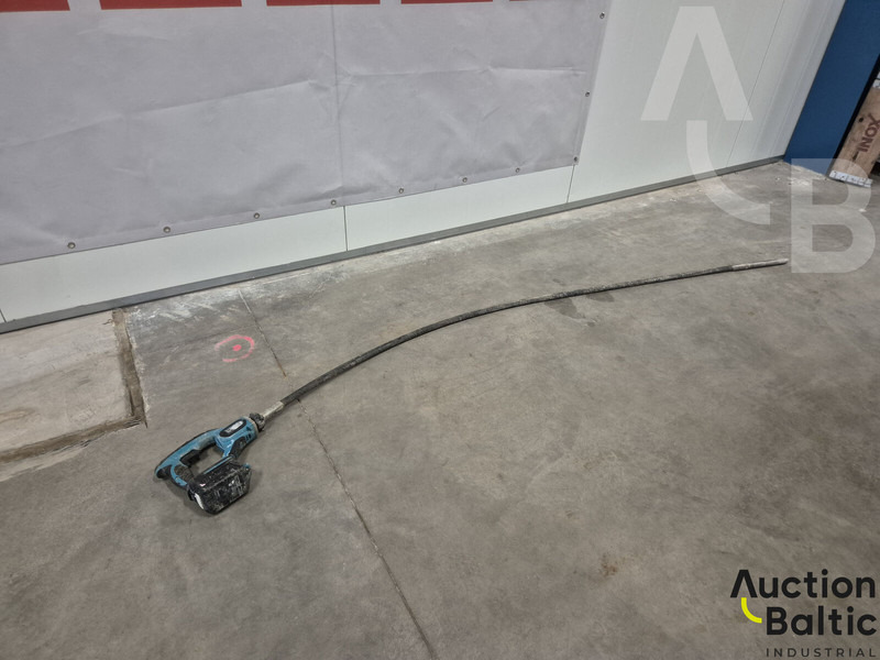 Makita DVR850 - 建筑机械:图1 Makita DVR850 - 建筑机械:图1