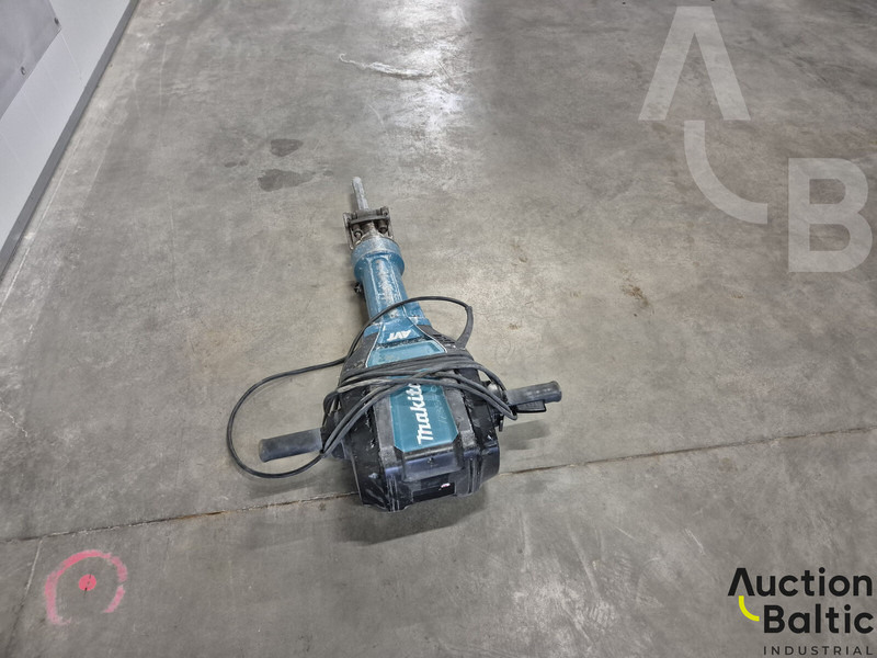 Makita HM1812 - 建筑机械:图4 Makita HM1812 - 建筑机械:图4