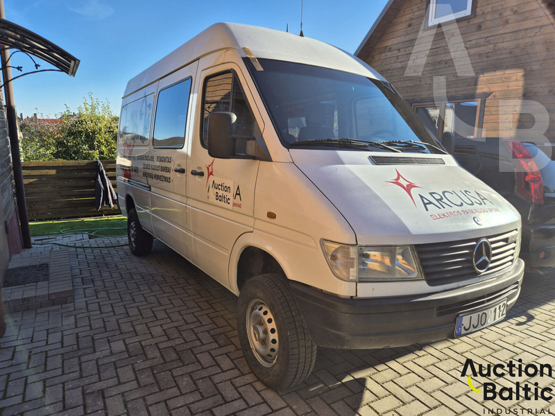 Mercedes-Benz 300-serie 312 D - 无侧窗厢式货车:图2 Mercedes-Benz 300-serie 312 D - 无侧窗厢式货车:图2