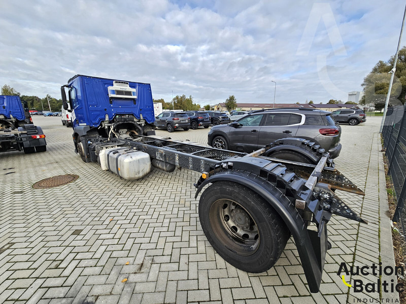 Mercedes-Benz Actros 1843 - 驾驶室底盘卡车:图4 Mercedes-Benz Actros 1843 - 驾驶室底盘卡车:图4