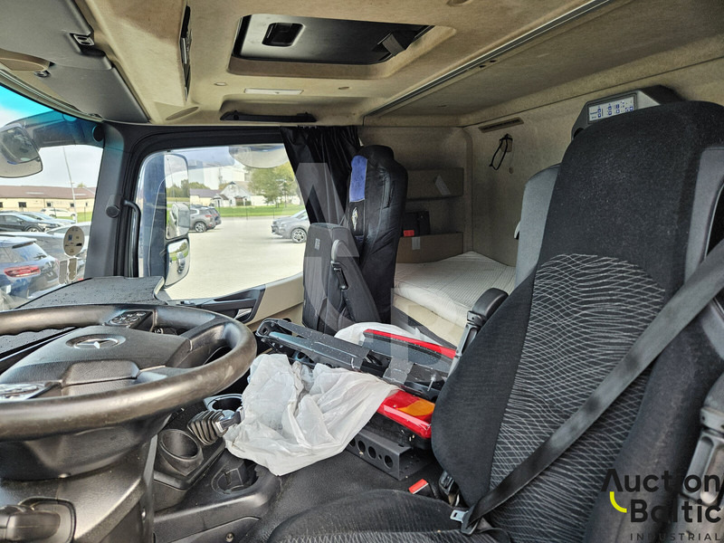 Mercedes-Benz Actros 1843 - 驾驶室底盘卡车:图5 Mercedes-Benz Actros 1843 - 驾驶室底盘卡车:图5