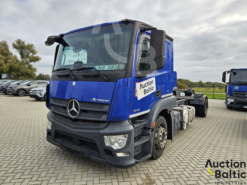 Mercedes-Benz Actros 1843 - 驾驶室底盘卡车:图2 Mercedes-Benz Actros 1843 - 驾驶室底盘卡车:图2