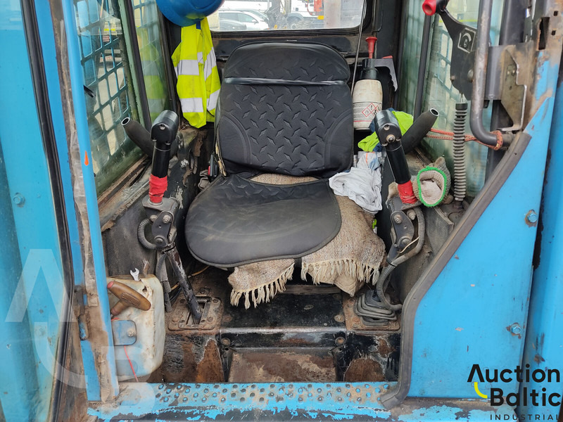 New Holland LS 185 B - 滑移装载机:图5 New Holland LS 185 B - 滑移装载机:图5