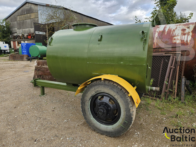 Onbekend Tanker - 翻斗拖车:图3 Onbekend Tanker - 翻斗拖车:图3