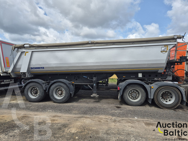 Schmitz Cargobull SKI 18 - 侧帘半拖车:图5 Schmitz Cargobull SKI 18 - 侧帘半拖车:图5