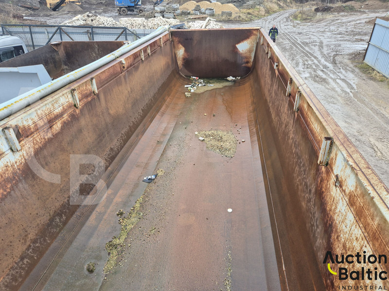 Schmitz Cargobull SKI 24 - 侧帘半拖车:图4 Schmitz Cargobull SKI 24 - 侧帘半拖车:图4