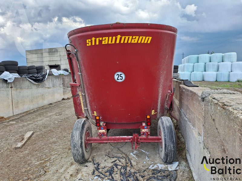 Strautmann VM 1251 L - 牲畜设备:图3 Strautmann VM 1251 L - 牲畜设备:图3