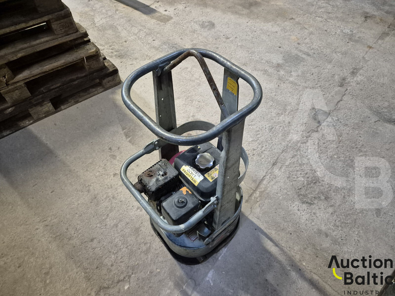 Swepac FR85 - 振动板:图1 Swepac FR85 - 振动板:图1