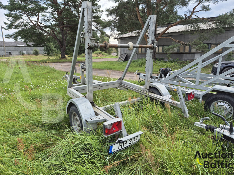 Tiki KP1500-RB - 侧帘半拖车:图4 Tiki KP1500-RB - 侧帘半拖车:图4