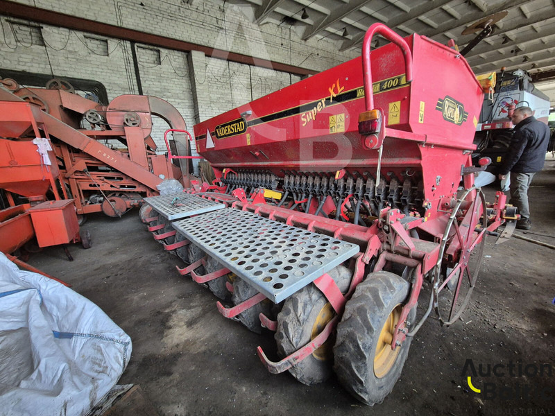 Vaderstad Rapid400C - 播种设备:图3 Vaderstad Rapid400C - 播种设备:图3