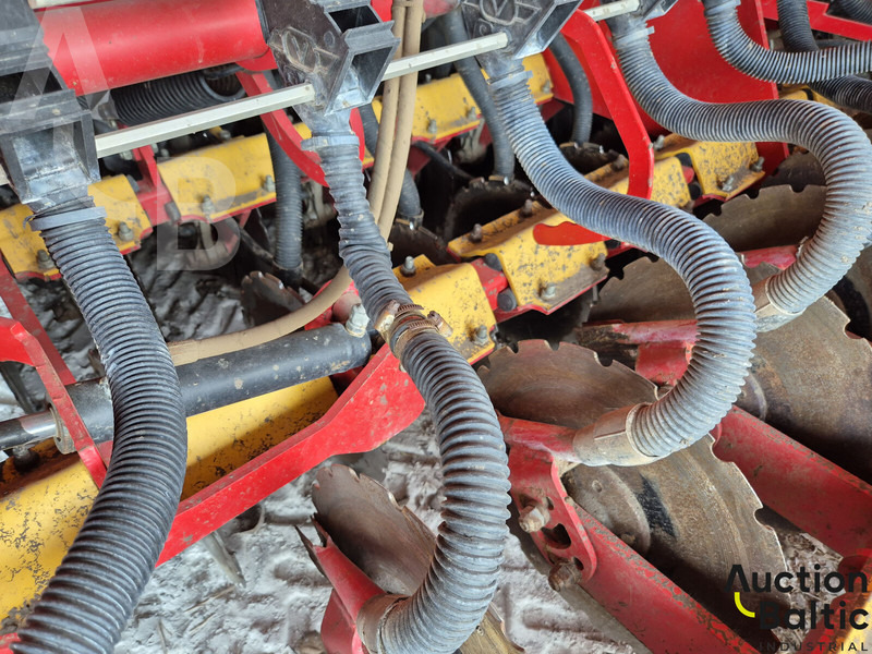Vaderstad Rapid400C - 播种设备:图5 Vaderstad Rapid400C - 播种设备:图5