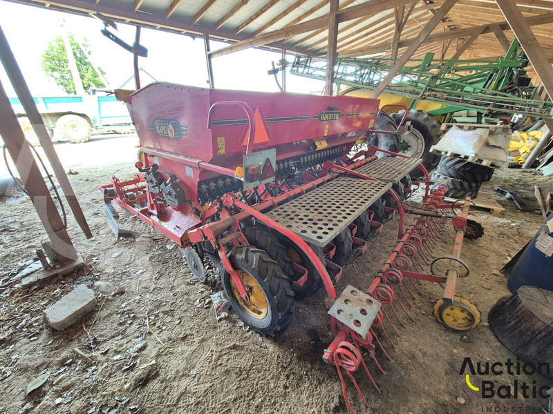 Vaderstad Rapid400C - 播种设备:图3 Vaderstad Rapid400C - 播种设备:图3