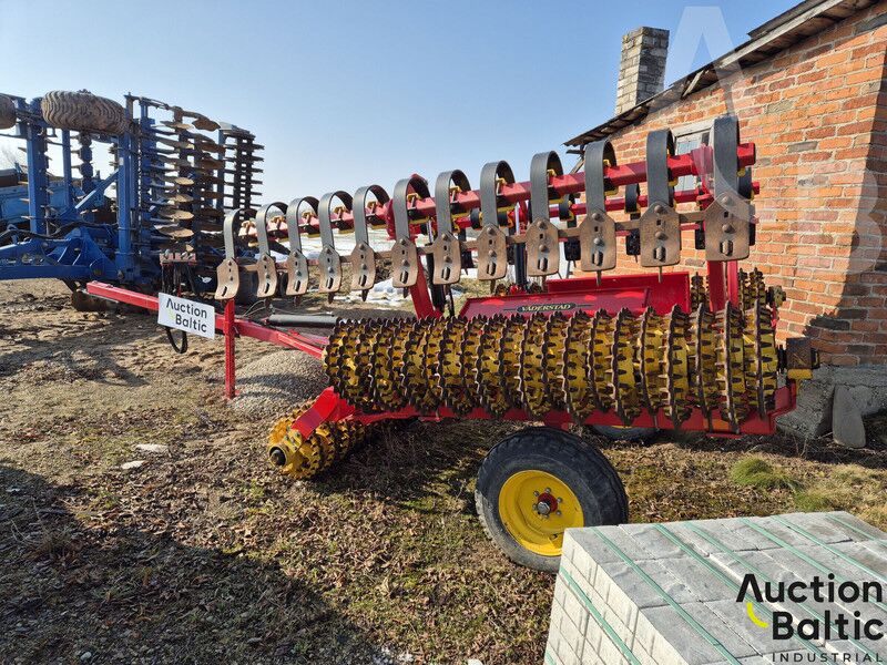 Vaderstad Rollex RX 620 - 农场碾压机:图4 Vaderstad Rollex RX 620 - 农场碾压机:图4