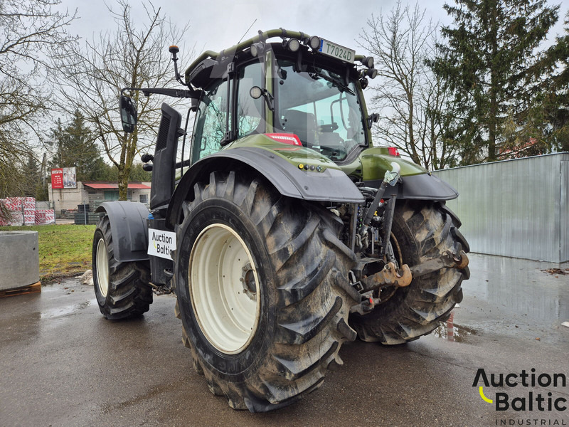 Valtra T235 - 拖拉机:图3 Valtra T235 - 拖拉机:图3