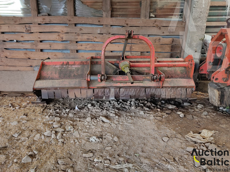 Vogel & Noot TST 300 - 甩刀式割草机/ 表土疏松机:图3 Vogel & Noot TST 300 - 甩刀式割草机/ 表土疏松机:图3