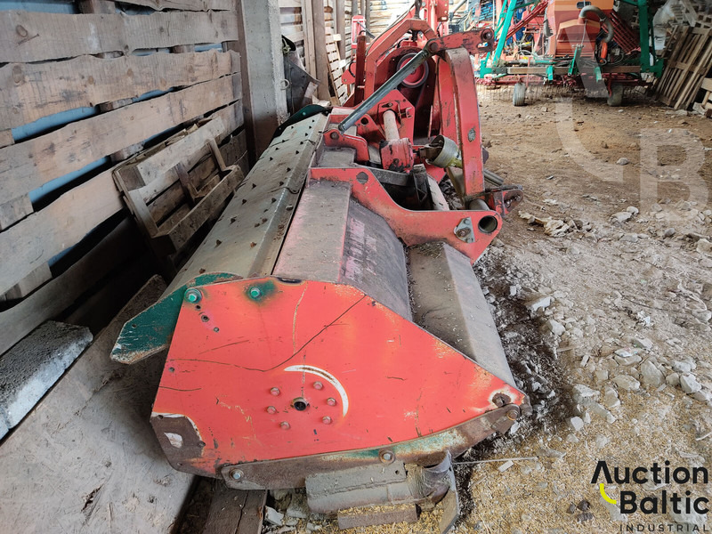 Vogel & Noot TST 300 - 甩刀式割草机/ 表土疏松机:图4 Vogel & Noot TST 300 - 甩刀式割草机/ 表土疏松机:图4