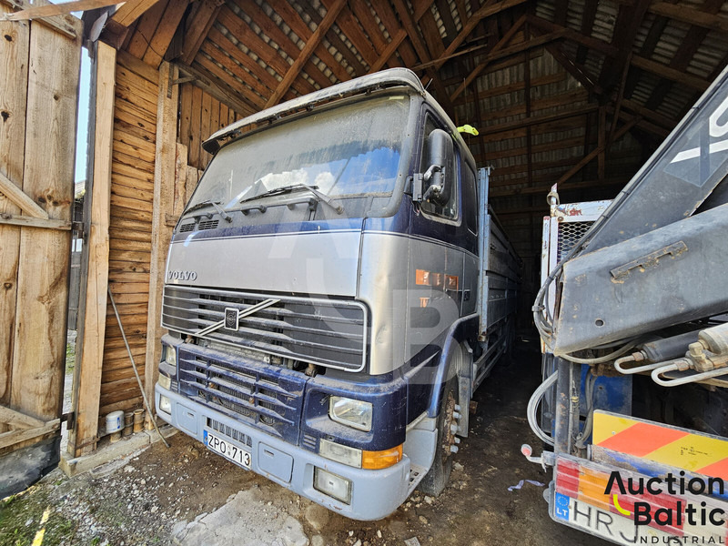 Volvo FH12 - 栏板式/ 平板卡车:图1 Volvo FH12 - 栏板式/ 平板卡车:图1