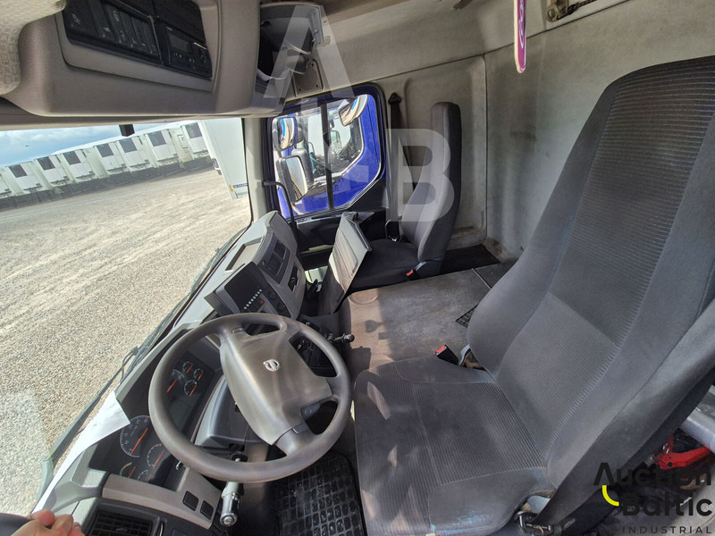 Volvo FL240 - 厢式卡车:图5 Volvo FL240 - 厢式卡车:图5