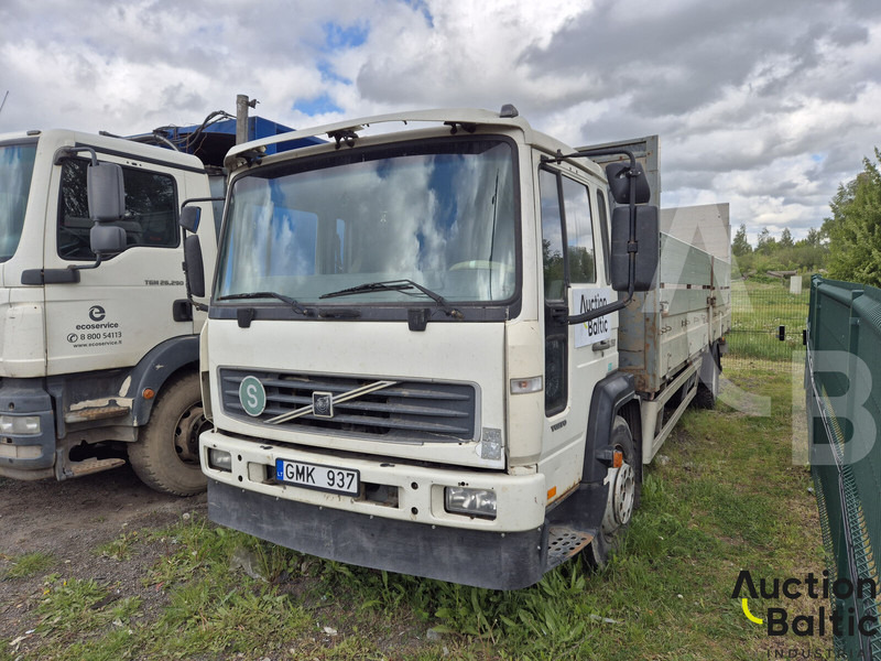 Volvo FL6 - 栏板式/ 平板卡车:图1 Volvo FL6 - 栏板式/ 平板卡车:图1